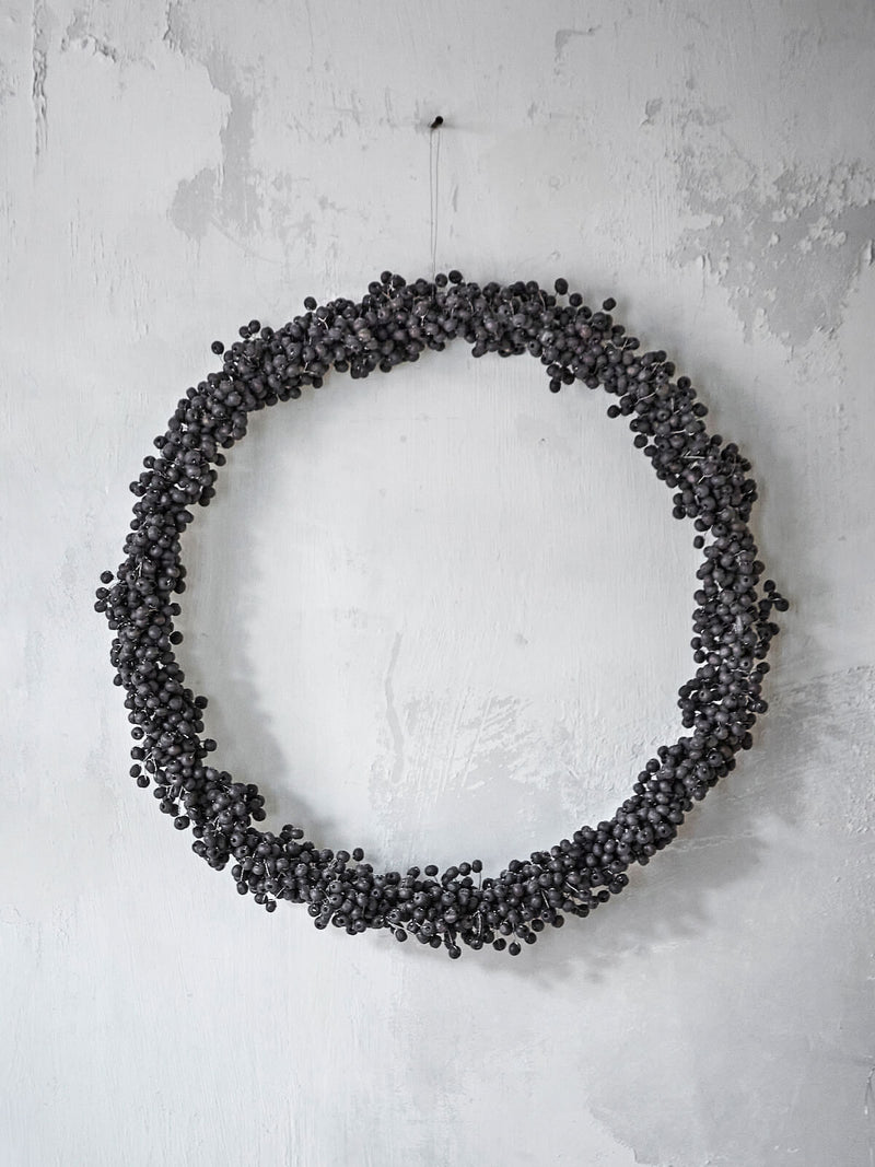 Black winter wreath large wooden beads