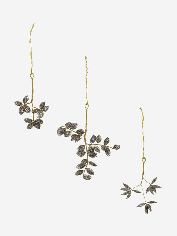 Gold Silver Brass Beaded Hanging Ornaments for Christmas, Table Decorations, Hanging Decorations and Christmas Trees.
