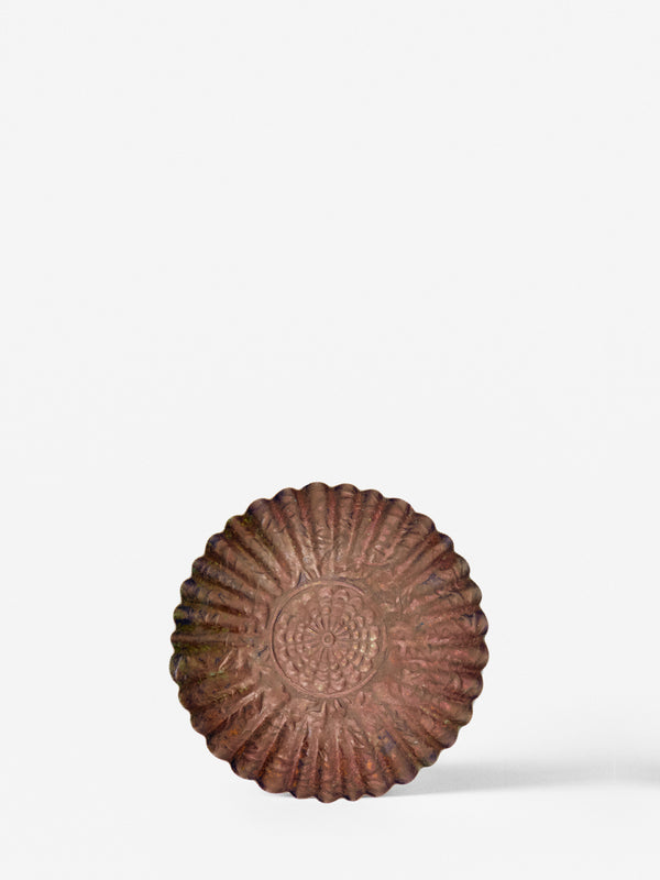HDFofo brown decorative tray metal plate with scalloped edges