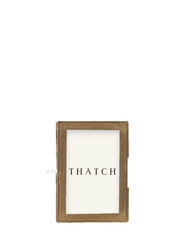 Azizi 4″ x 6″ Standing Frame